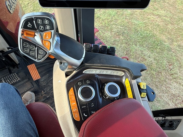 2023-case-ih-470-image-26