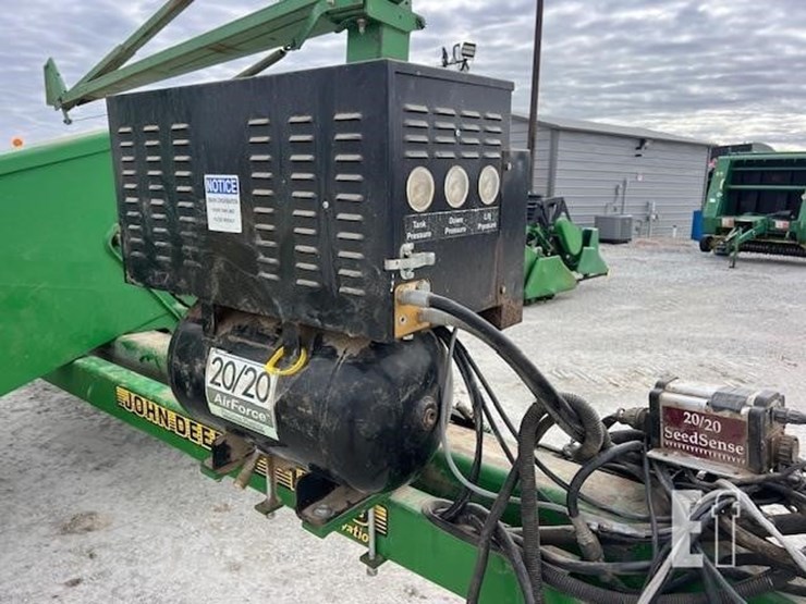 john-deere-1770-image-13