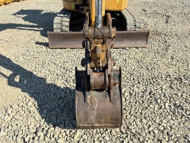 2014-caterpillar-304e-cr-image-10