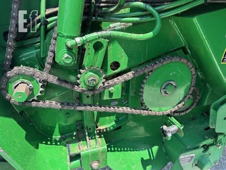 2001-john-deere-567-image-13