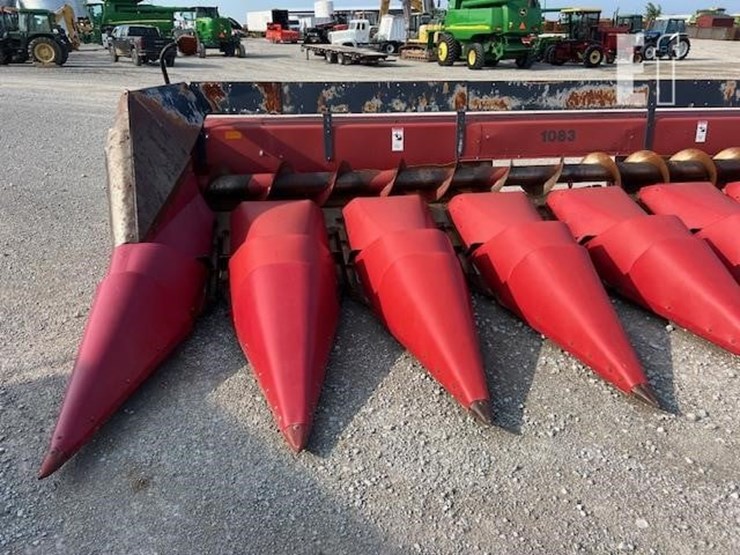case-ih-1083-image-16