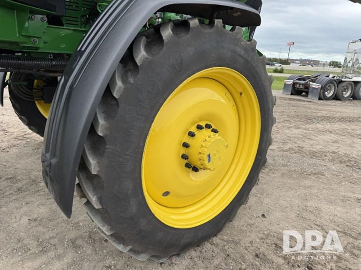 2023-john-deere-412r-image-31