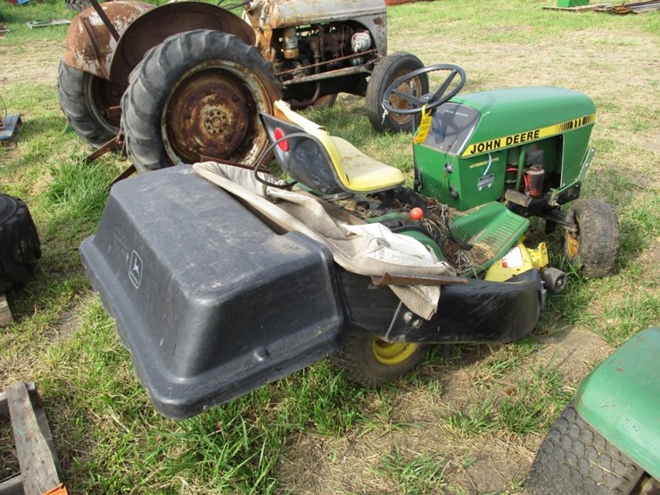 john-deere-110-image-3