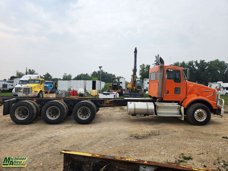 2009-kenworth-t800-image-8