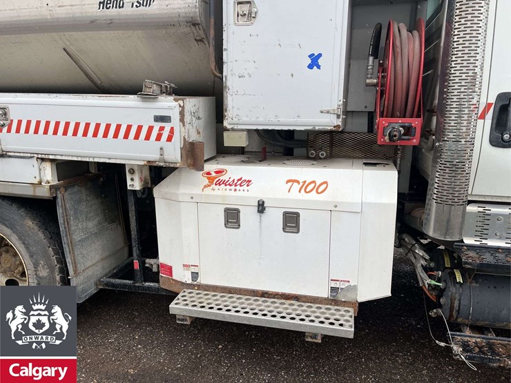 2011-international-workstar-7500-image-14