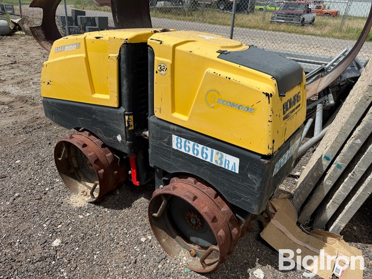 2011-bomag-bmp8500-image-7