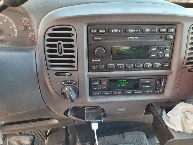 2003-ford-f150-lariat-image-11