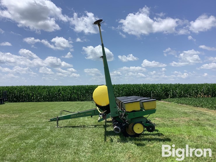 john-deere-7000-image-8