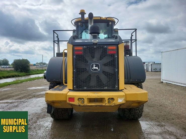 2017-deere-724k-image-7