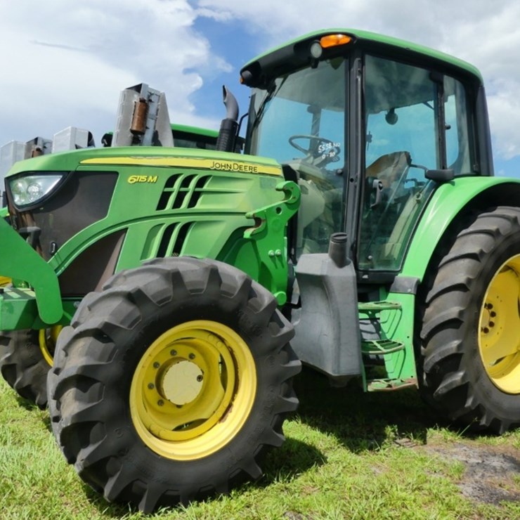 JOHN DEERE 6115M