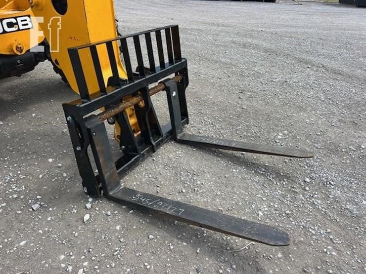 2015-jcb-507-42-image-30