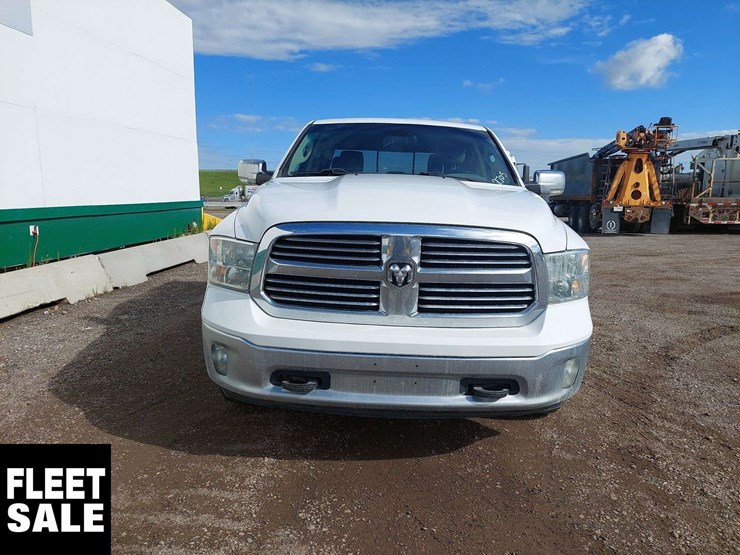 2013-ram-1500-slt-image-17