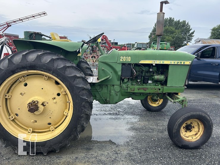 1968-john-deere-2010-image-5