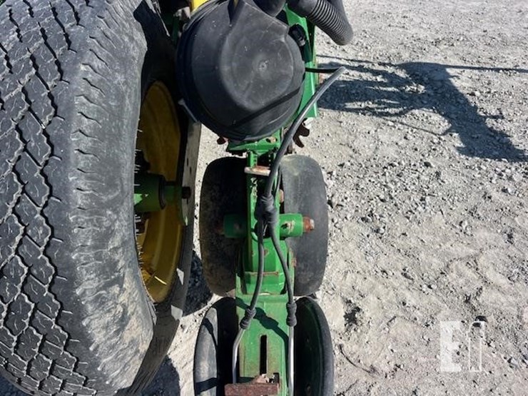 2009-john-deere-1770nt-image-26