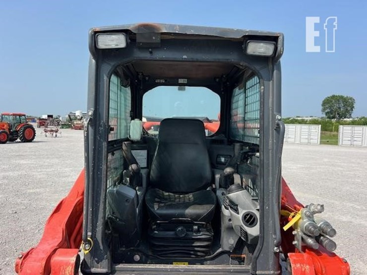 kubota-svl97-2-image-26
