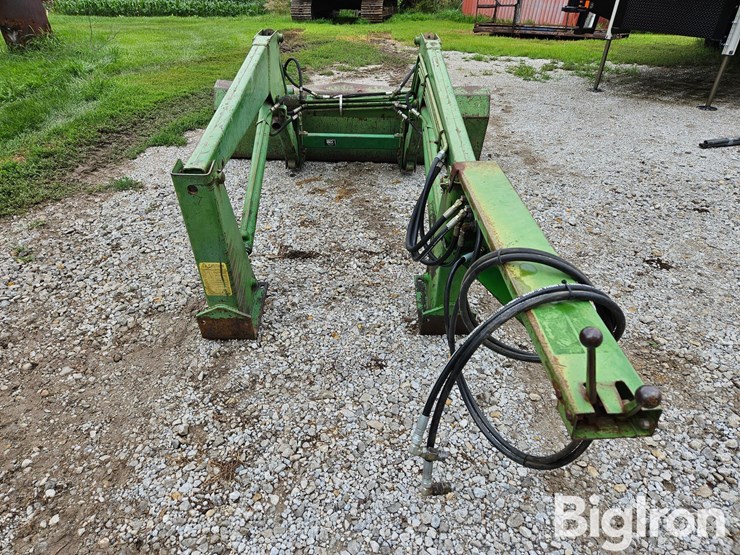 john-deere-148-image-6