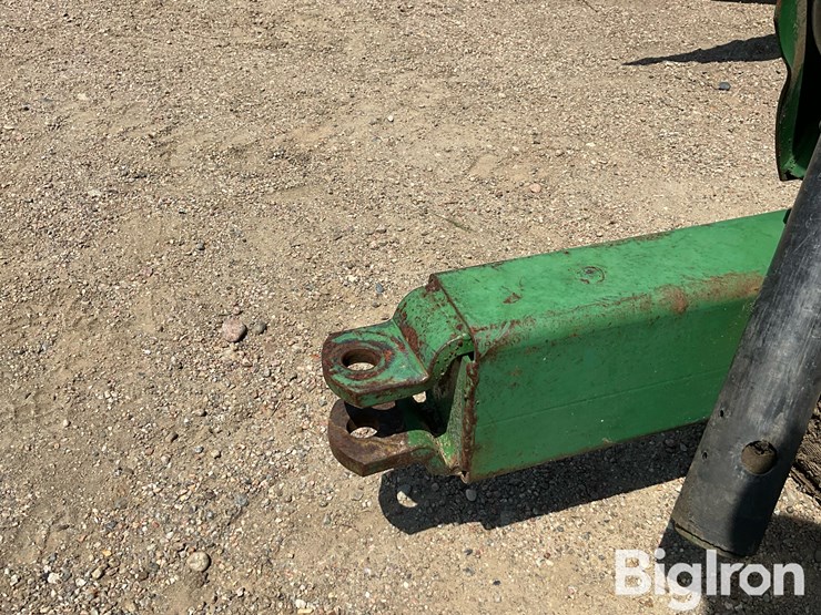 john-deere-300-image-9