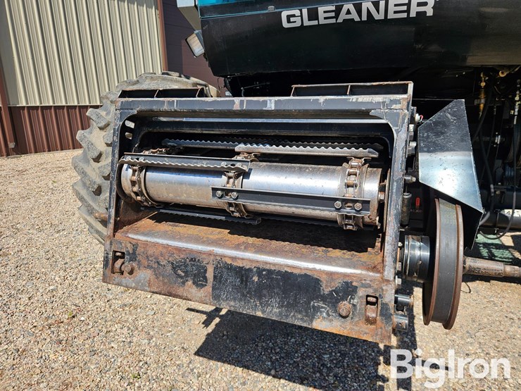1996-gleaner-r62-image-12
