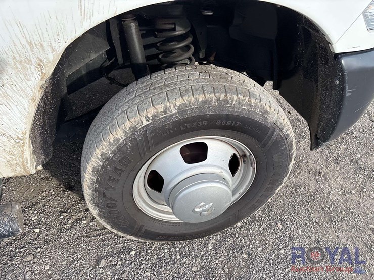 2018-ram-3500-reading-service-truck-with-liftgate-image-23