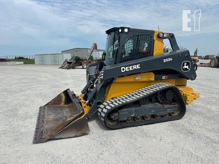 2022-deere-333g-image-1