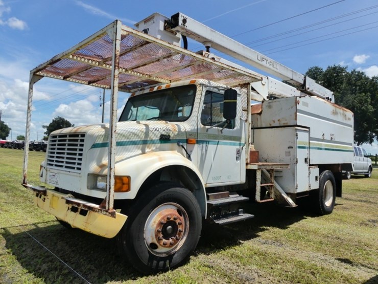 2000-international-4700-image-1