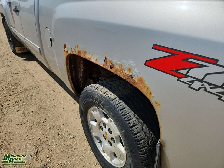 2011-chevrolet-silverado-1500-image-36