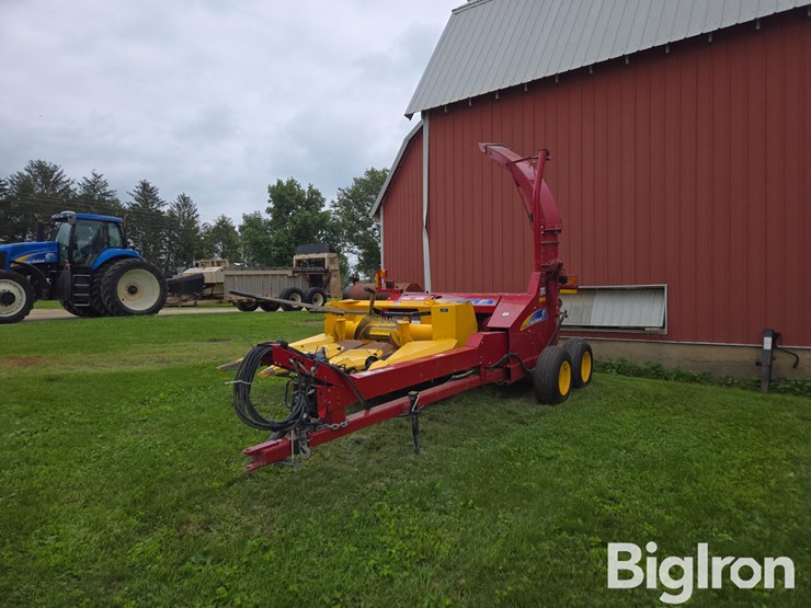 2014-new-holland-fp240-image-1