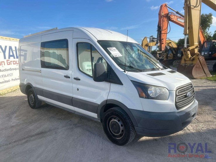 2017-ford-transit-image-2