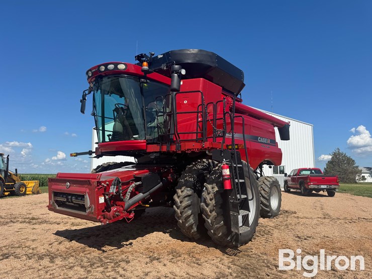 2010-case-ih-7120-image-1