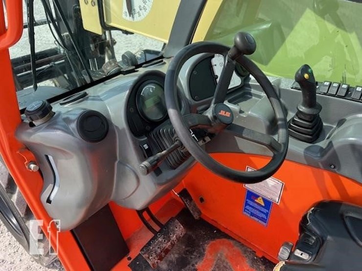 2018-jlg-g5-18a-image-30