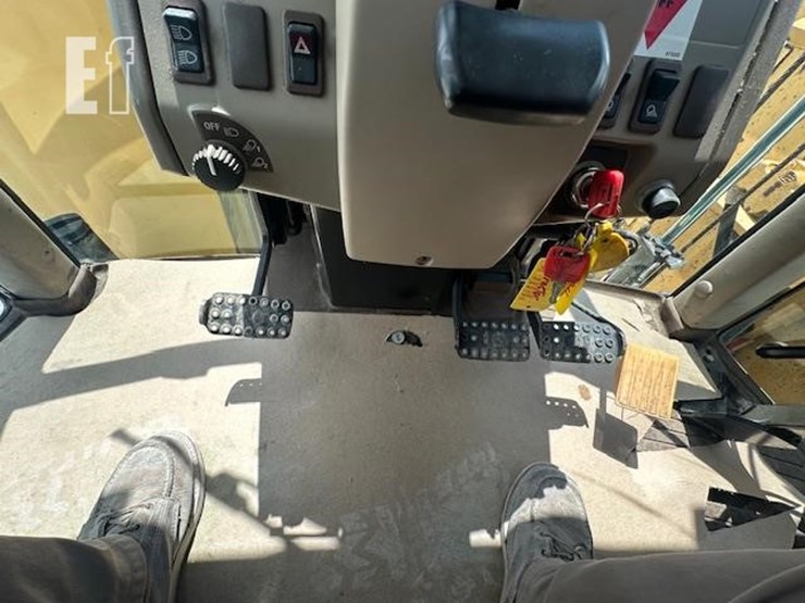 2007-john-deere-6615-image-27