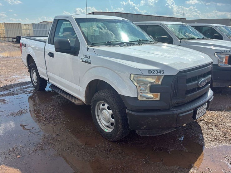 2016-ford-f150-xl-image-2