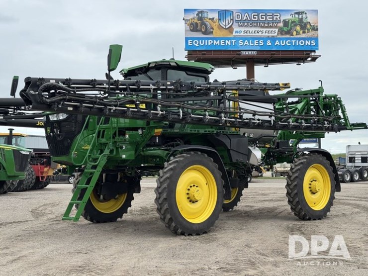 2023-john-deere-412r-image-1