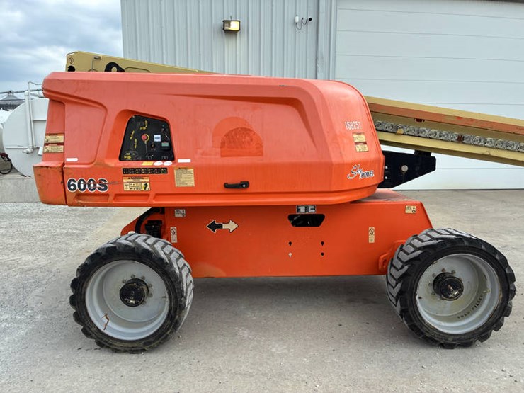 jlg-600s-image-5