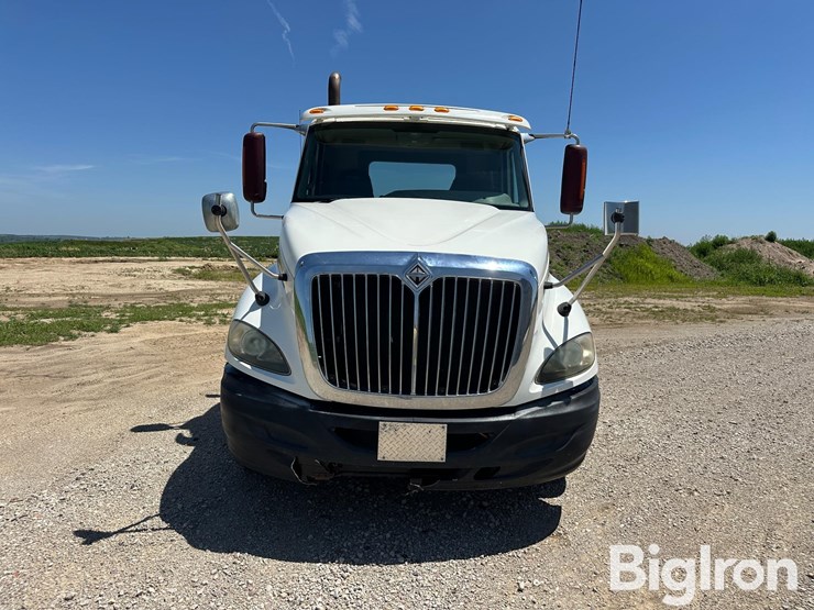2008-international-prostar-image-2