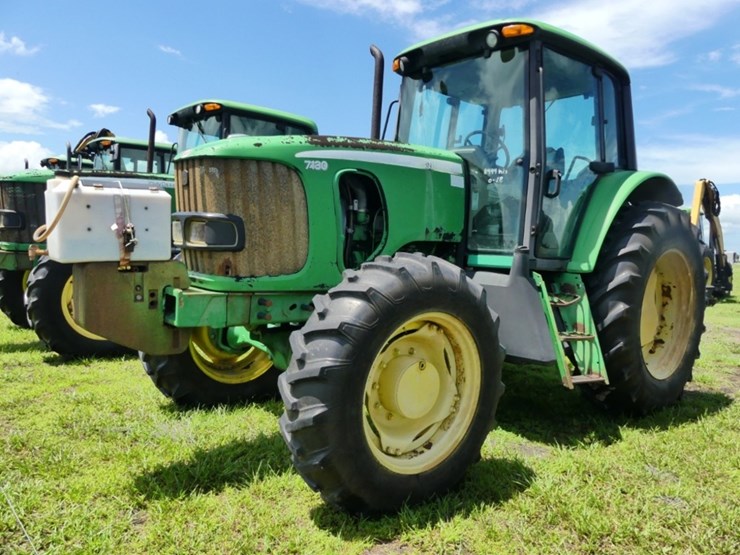 john-deere-7130-image-2