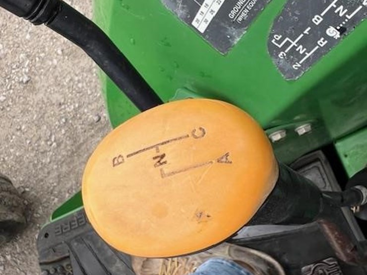 2001-john-deere-5320-image-24