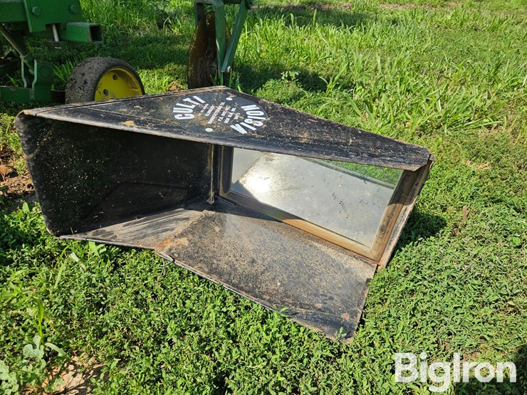 john-deere-825-image-18