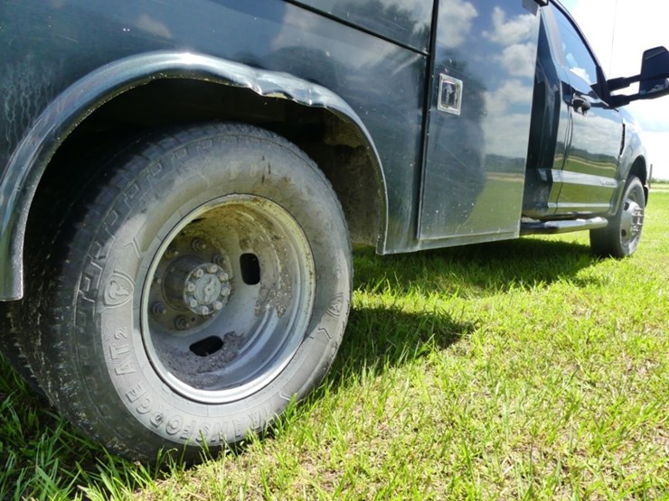 2019-ford-f350-xl-image-6