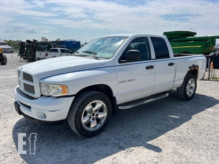 2004-dodge-ram-1500-image-8
