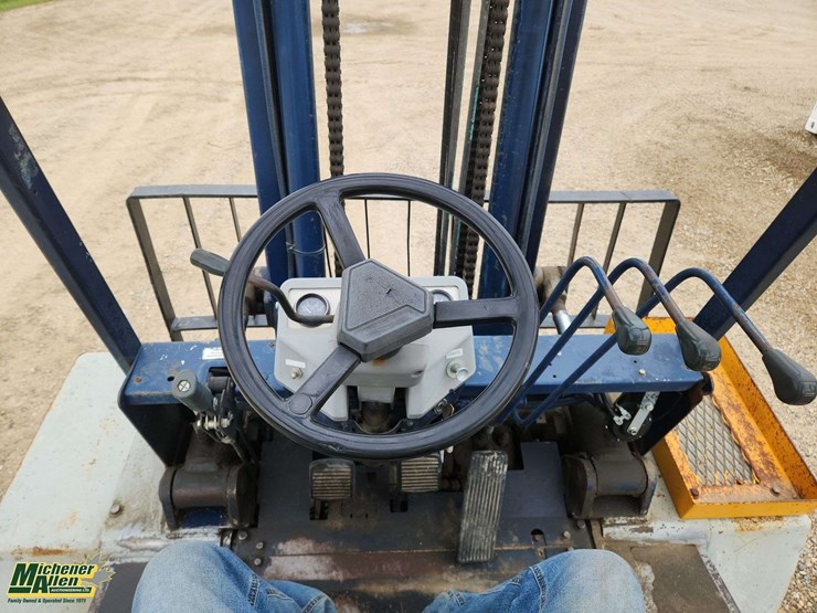 komatsu-fg45t-6-image-9