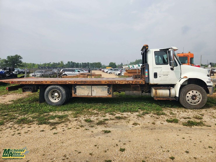 2007-international-durastar-4400-image-12