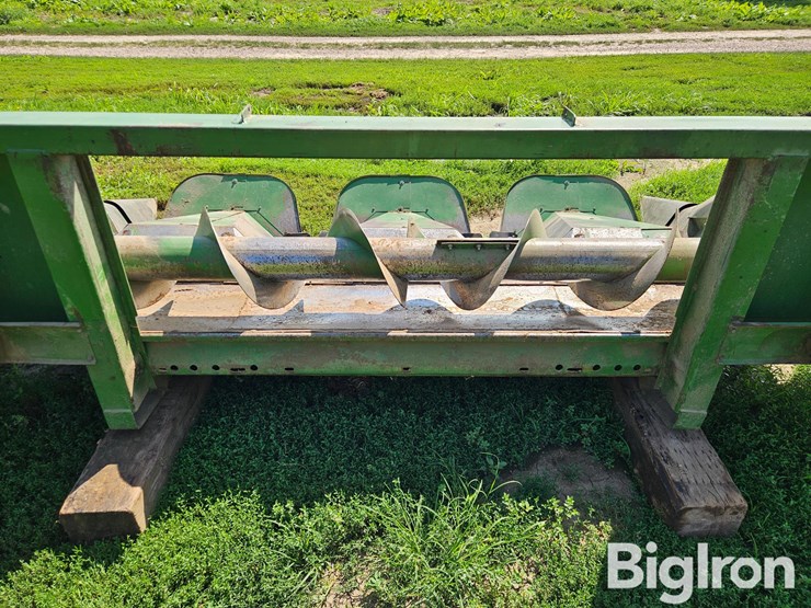john-deere-444-image-19