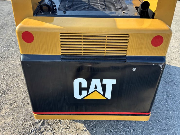 2019-caterpillar-246d-image-14