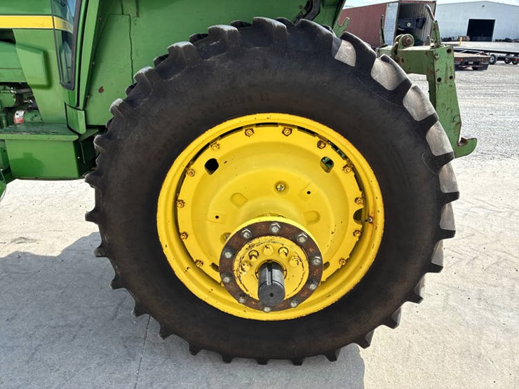 1987-john-deere-4630-image-57