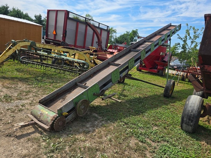 john-deere-428-image-1