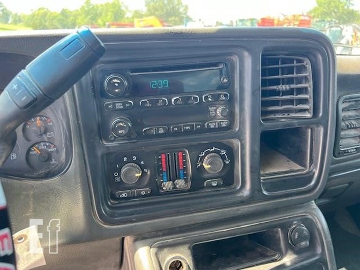 2007-chevrolet-silverado-2500hd-image-51