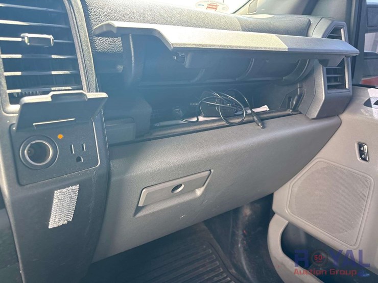 2017-ford-f550-image-19