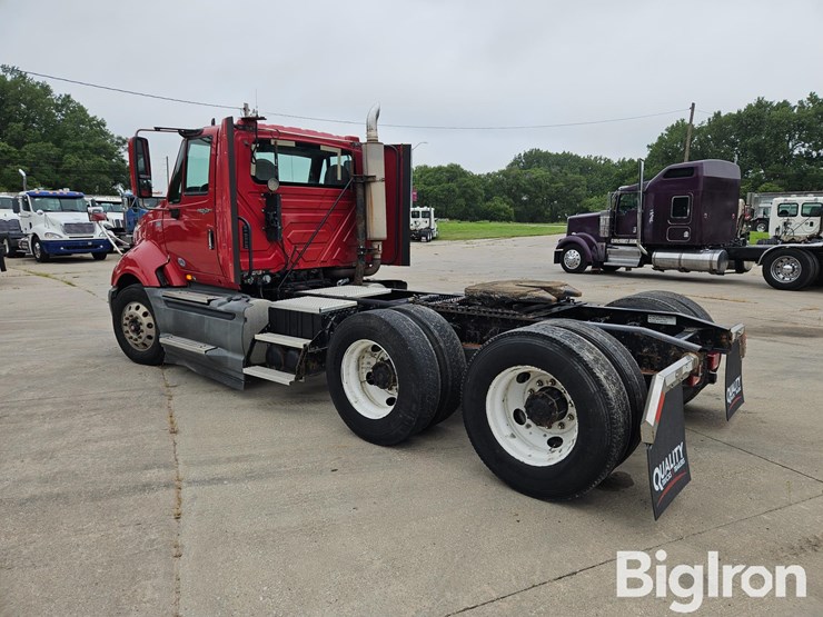 2014-international-prostar-image-7