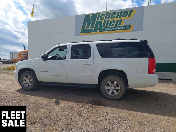 2012-gmc-yukon-xl-image-3